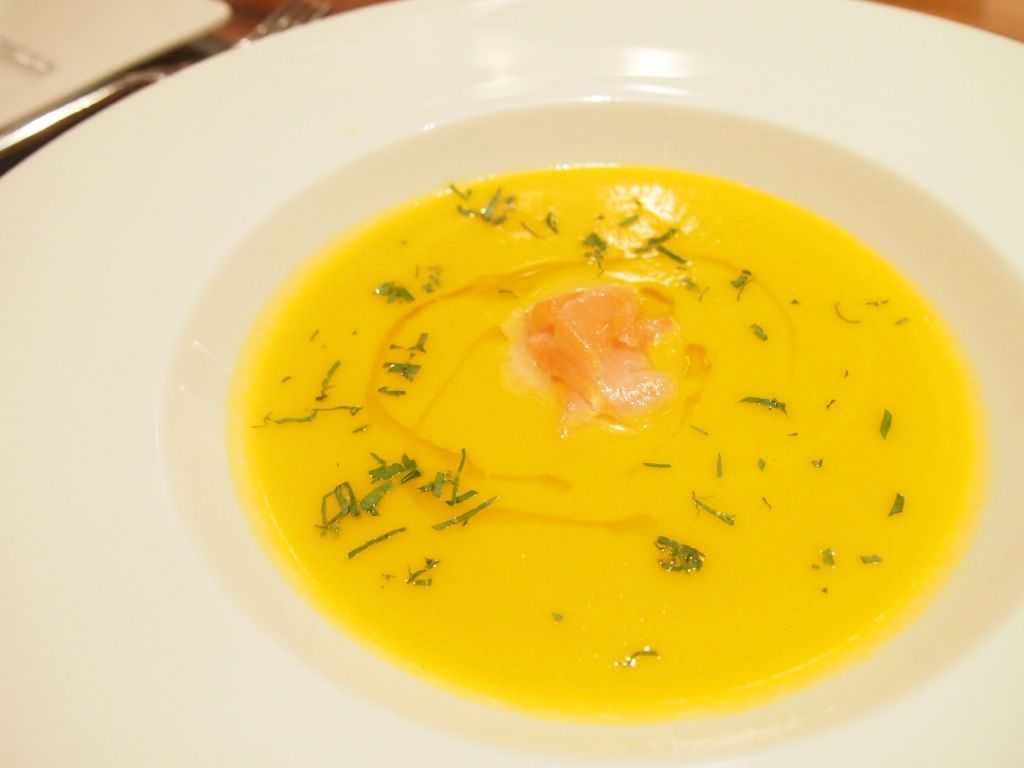 photo AIX rose lunch Osia RWS 6.jpg