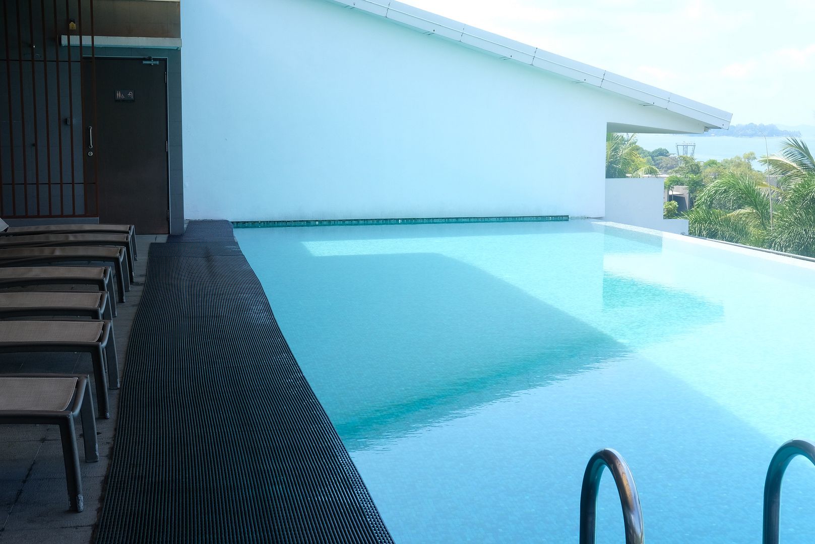 photo Amara Sanctuary Resort Sentosa heritage trail.jpg