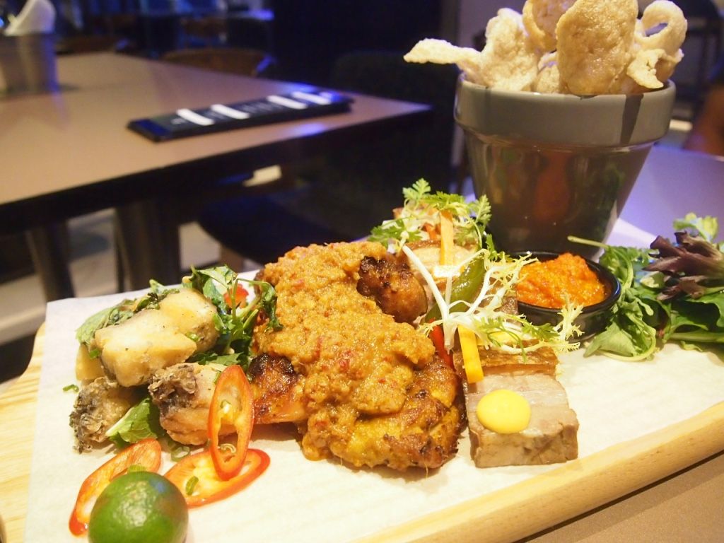 photo COO Bistro COO Boutique Hostel Tiong Bahru.jpg