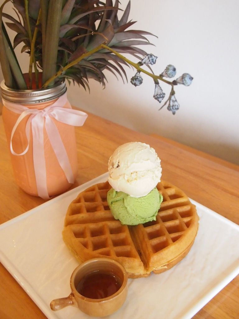photo Geometry Bukit Merah Waffles.jpg