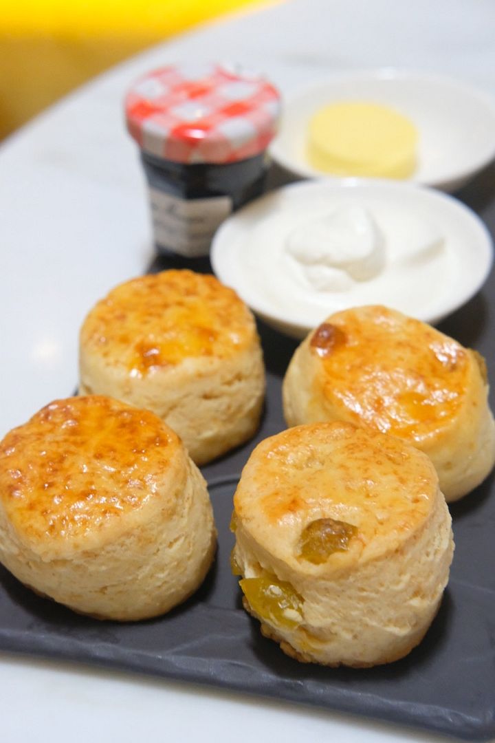 photo Pan Pacific Singapore Atrium High Tea 3.jpg