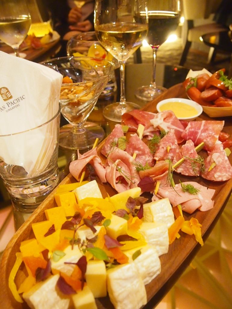photo Pan Pacific Singapore Ladies Night.jpg