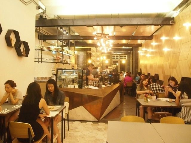 photo populus20coffee20cafe20neil20road209.jpg