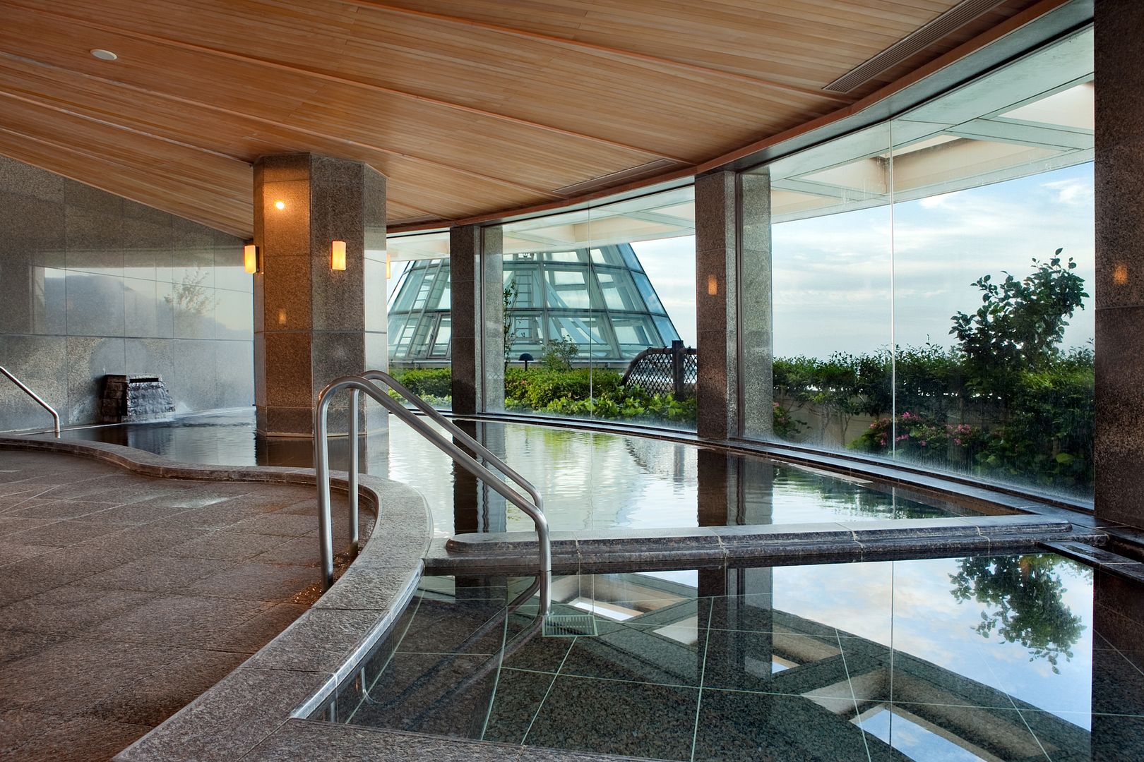 photo Hot_Spring_day.jpg