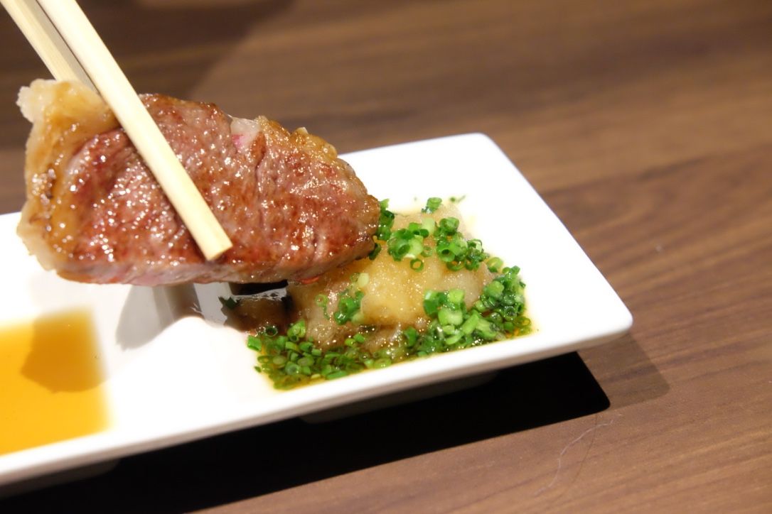 photo Tsurugyu Kobe Beef Osaka7.jpg