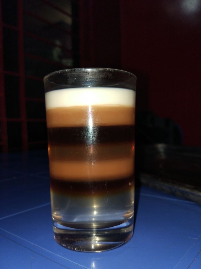 অখাদ্য সাত রঙা চা