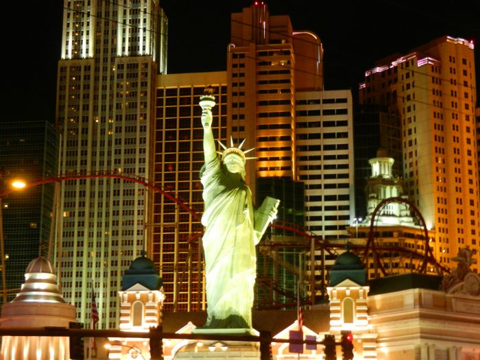  Vegas Vacation Recap: Day 4 (New York New York) - DivineMrsDiva.com