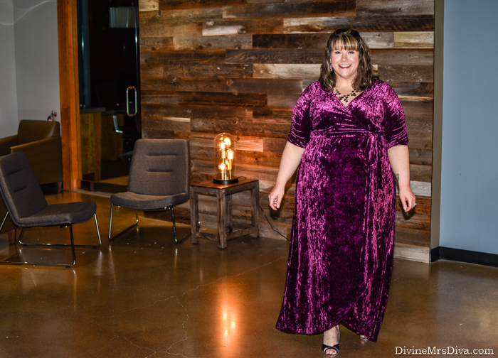 In today’s post, Hailey reviews two amazing dresses from Kiyonna, the versatile jersey knit Gabriella Dress and the luxe and holiday-ready Cara Velvet Wrap Dress! - DivineMrsDiva.com #Kiyonna #KiyonnaStyle #psblogger #plussizeblogger #styleblogger #plussizefashion #plussize #psootd #ootd #plussizeclothing #outfit #style #holiday #holidaystyle #maxidress 