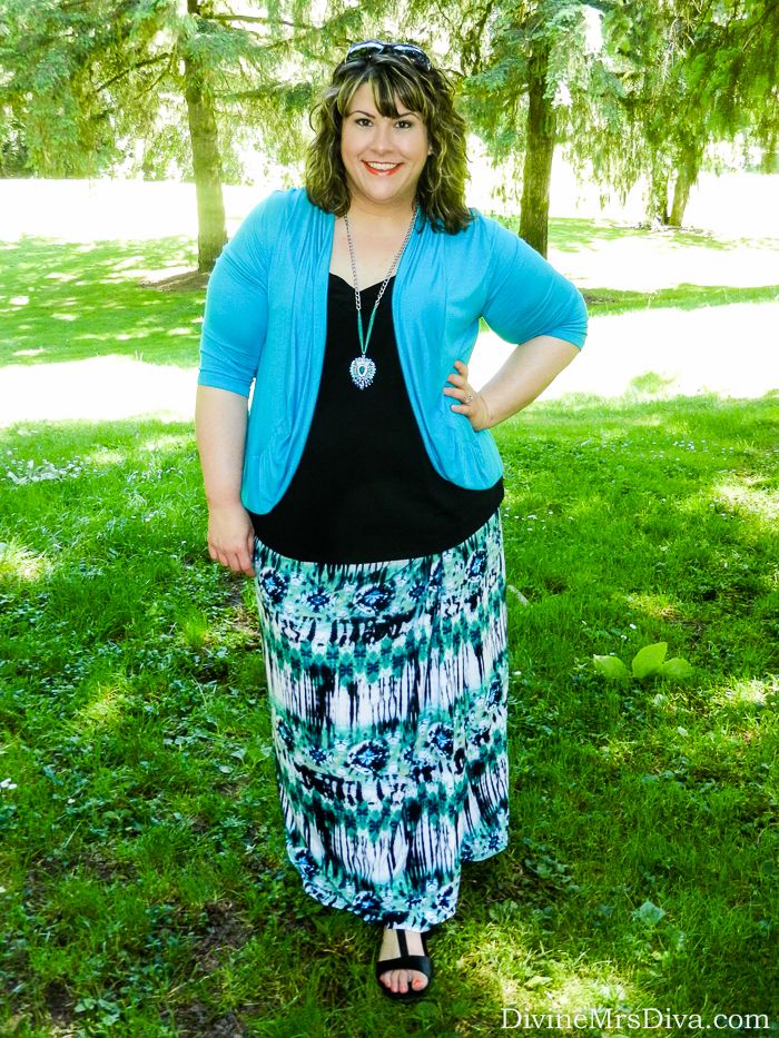 In today’s KATU Afternoon Live Companion post, Hailey shares her tips for styling tie-dye pieces and offers outfit inspiration for tie-dye looks! - DivineMrsDiva.com #AfternoonLive #KATUAfternoonLive #tiedye #patternmixing #portland #psblogger #plussizeblogger #styleblogger #plussizefashion #plussize #psootd #ootd #plussizeclothing #outfit #style #plussizecasual #springstyle #summerstyle