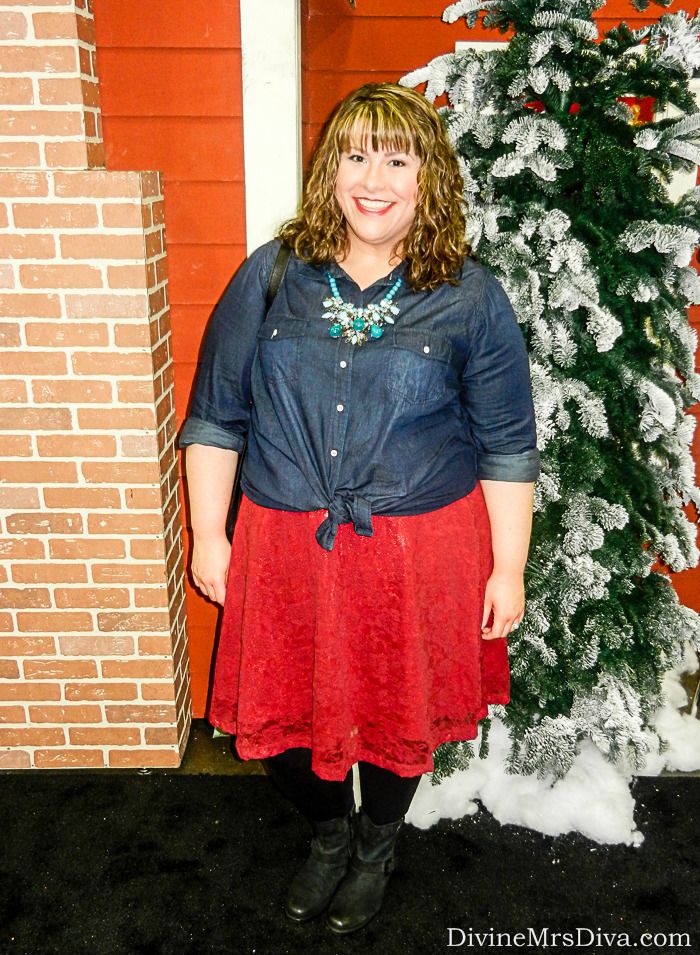 Hailey is wearing Kiyonna's Limited Edition Shimmer Circle Skirt, Torrid Dark Wash Denim Shirt, and Clarks Plaza Float Boot. - DivineMrsDiva.com #Kiyonna #KiyonnaStyle #KiyonnaPlusYou #Torrid #TorridInsider #holidaystyle #psblogger #plussizeblogger #styleblogger #FestivalofTrees #plussizefashion #plussize #plussizeholiday #psootd