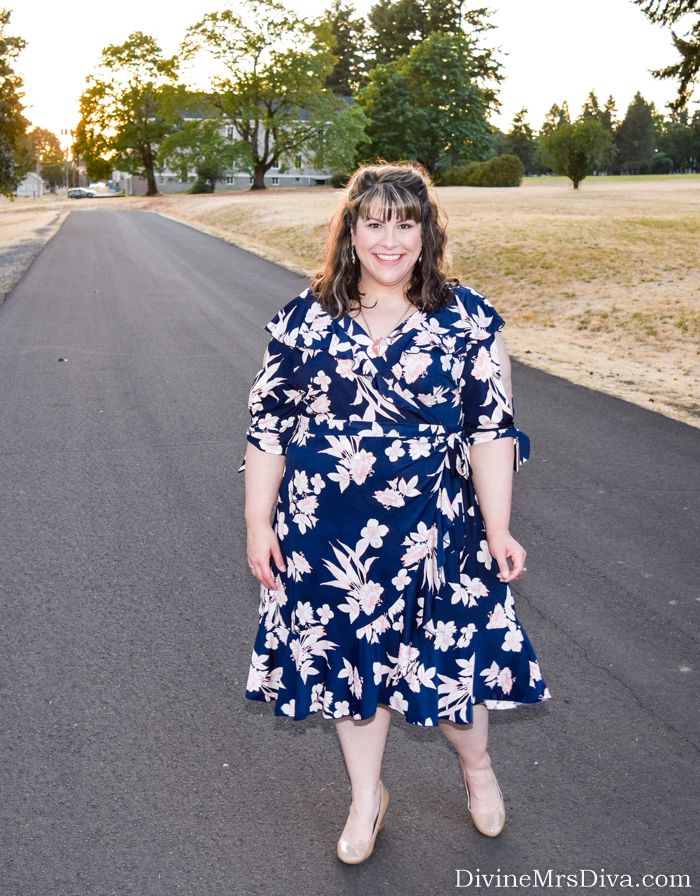 Hailey reviews the Winnie Wrap Dress from Kiyonna, a classic style made flirtier with ruffles and a split sleeve! - DivineMrsDiva.com #Kiyonna #KiyonnaStyle #psblogger #plussizeblogger #styleblogger #plussizefashion #plussize #psootd #ootd #plussizeclothing #outfit #summer #spring #fall #style