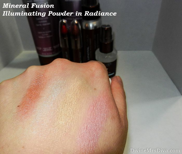 Beauty Review: Mineral Fusion Products (Illuminating Powder in Radiance)  - DivineMrsDiva.com