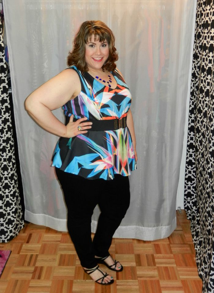 Hailey is wearing the Paradise Peplum Top from City Chic.  - DivineMrsDiva.com