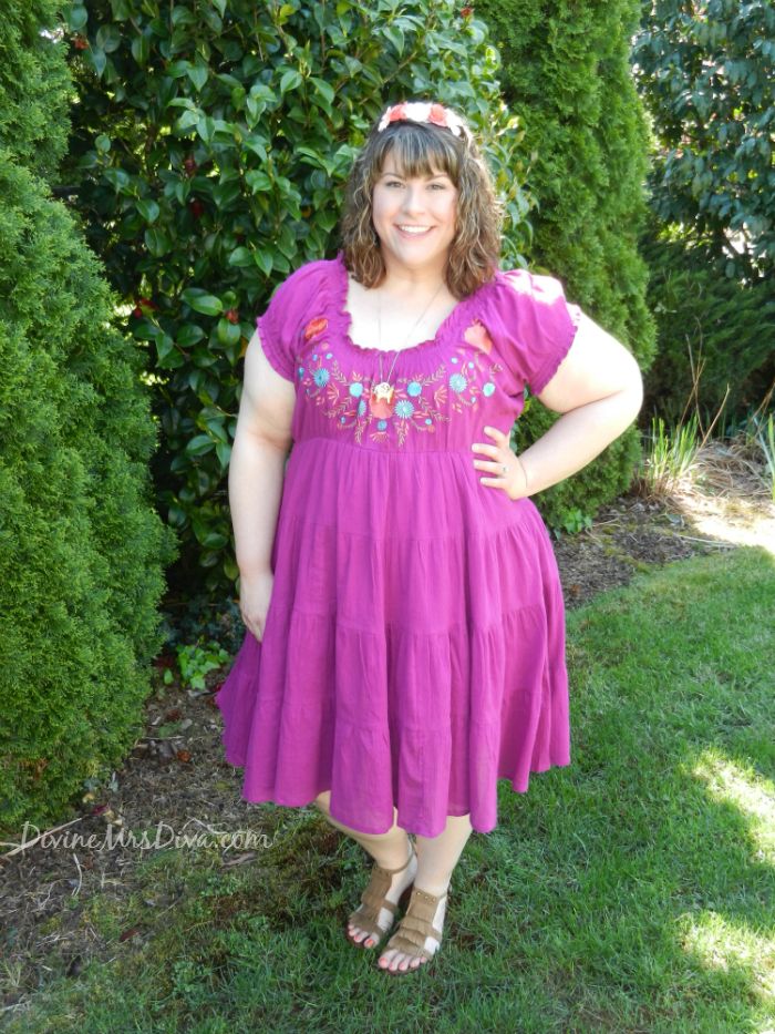 Hailey is wearing the Soleil Gauze Dress by SWAK Designs. - DivineMrsDiva.com  #SartorialMedley