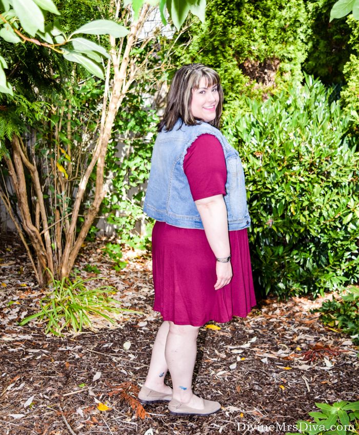 Today, Hailey is remixing both this ASOS Curve Dress and American Rag denim vest for another summertime and transitioning into fall look. - DivineMrsDiva.com #ASOS #ASOSCurve #Crocs #psblogger #plussizeblogger #styleblogger #plussizefashion #plussize #psootd #ootd #Spring #summer #fall #style #plussizeclothing #plussizecasual 