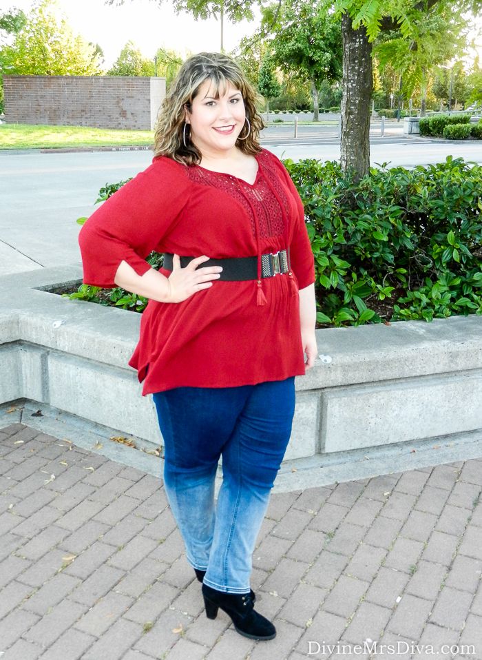 Hailey is wearing Catherines Monique Peasant Top and True Stretch Jean from the Art of the Mix collection. - DivineMrsDiva.com #catherines #styleambassador