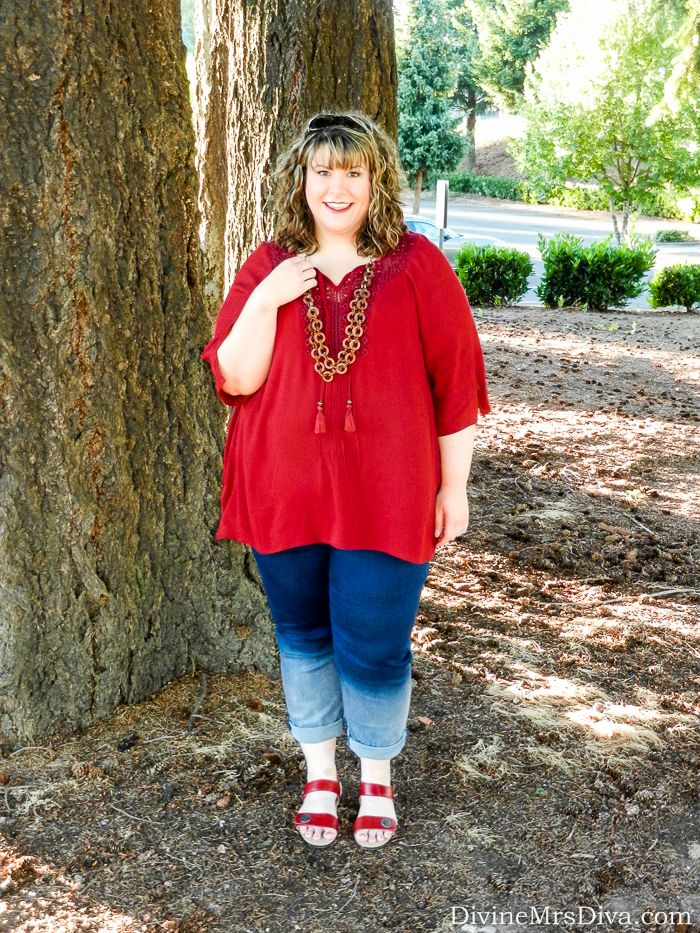 Hailey is wearing Catherines Monique Peasant Top and True Stretch Jean from the Art of the Mix collection. - DivineMrsDiva.com #catherines #styleambassador