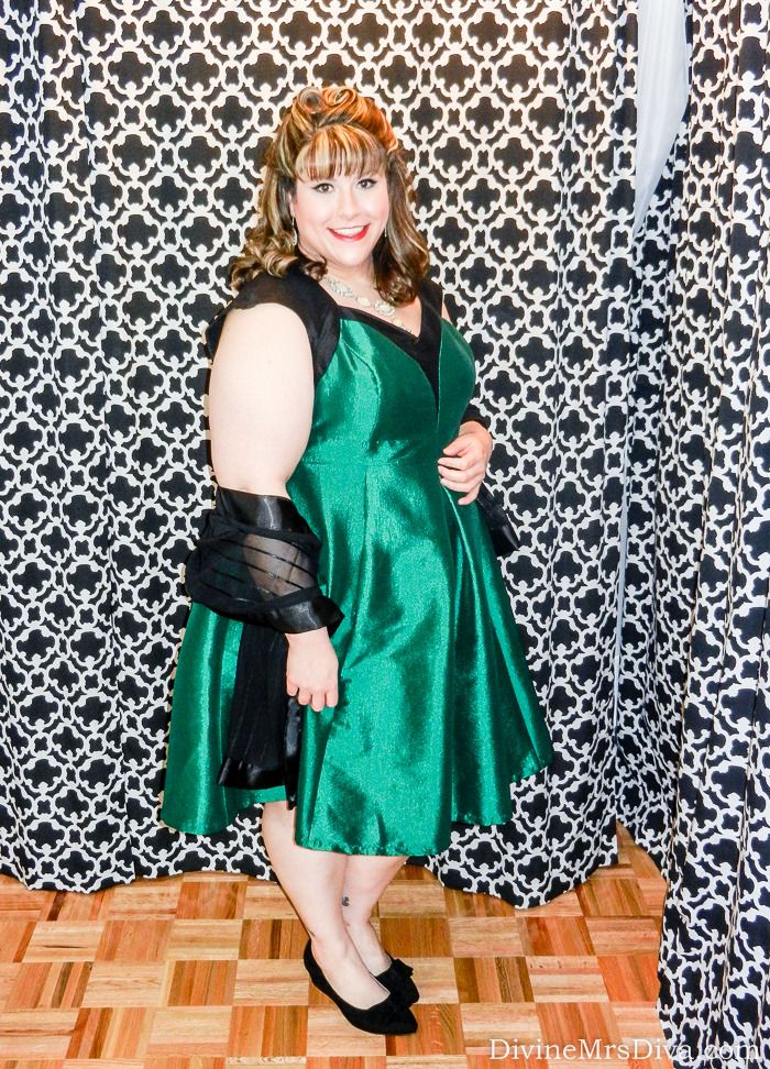 Hailey is wearing the Cherry Velvet Dita Holiday Dress via Gwynnie Bee. - DivineMrsDiva.com #GwynnieBee #ShareMeGB #holidaydress #plussize #plussizeholidaydress #retro #vintage #vintageinspired #50s #fifties #psootd #holidaystyle #plusfashion #plussizeblogger