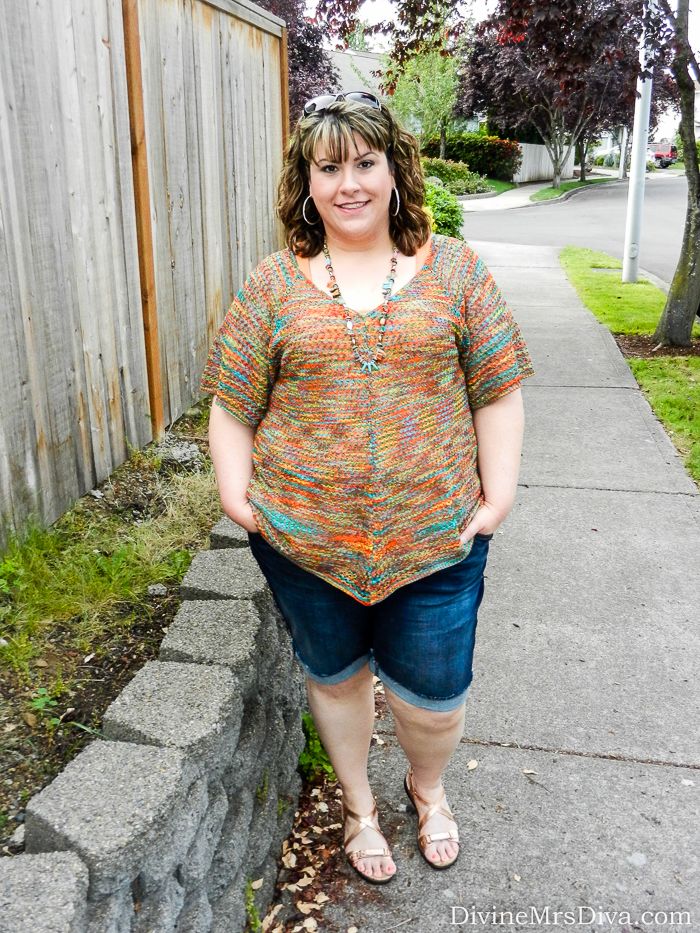 Hailey is wearing the Dressbarn Multi-Color Textured Pullover and Lane Bryant Genius Fit Bermuda Shorts. - DivineMrsDiva.com