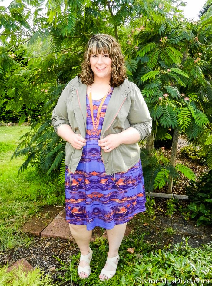 In today’s KATU Afternoon Live Companion post, Hailey shares her tips for styling tie-dye pieces and offers outfit inspiration for tie-dye looks! - DivineMrsDiva.com #AfternoonLive #KATUAfternoonLive #tiedye #patternmixing #portland #psblogger #plussizeblogger #styleblogger #plussizefashion #plussize #psootd #ootd #plussizeclothing #outfit #style #plussizecasual #springstyle #summerstyle