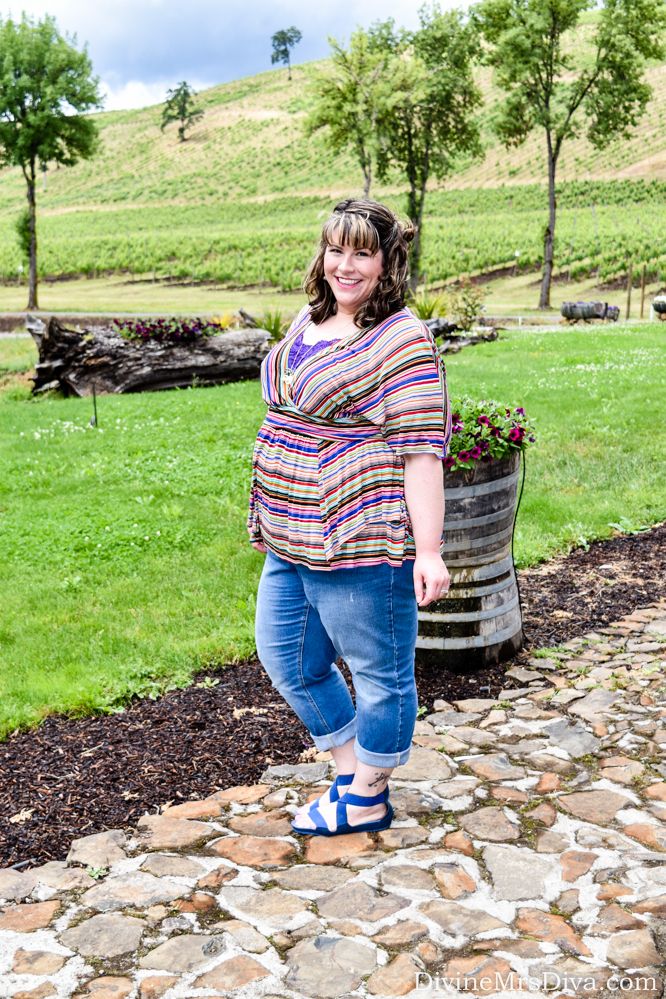 Comfort is key when doing an all-day wine tour!  Hailey is wearing the Kiyonna Promenade Top, Catherines Girlfriend Jeans, and Anna Ankle Strap Sandals by Crocs. - DivineMrsDiva.com #KiyonnaStyle #Kiyonna #KiyonnaPlusYou #LaneBryant #catherines #catherinesstyle #Crocs #psblogger #plussizeblogger #styleblogger #plussizefashion #plussize #psootd #ootd #Spring #summer #style #plussizeclothing #plussizecasual