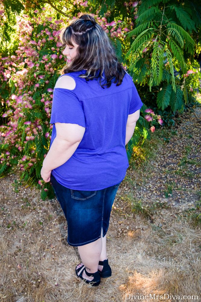 In today’s post, Hailey reviews the Lane Bryant V-Neck Cold-Shoulder Tee, a great basic tee for staying cute and cool in the summer heat. - DivineMrsDiva.com #LaneBryant #LaneStyle #Crocs #MelissaMcCarthy #MelissaMcCarthySeven7 #CharmingCharlie #JCPenney #plussizeshorts #psblogger #plussizeblogger #styleblogger #plussizefashion #plussize #psootd #ootd #plussizeclothing #outfit #summer #spring #style