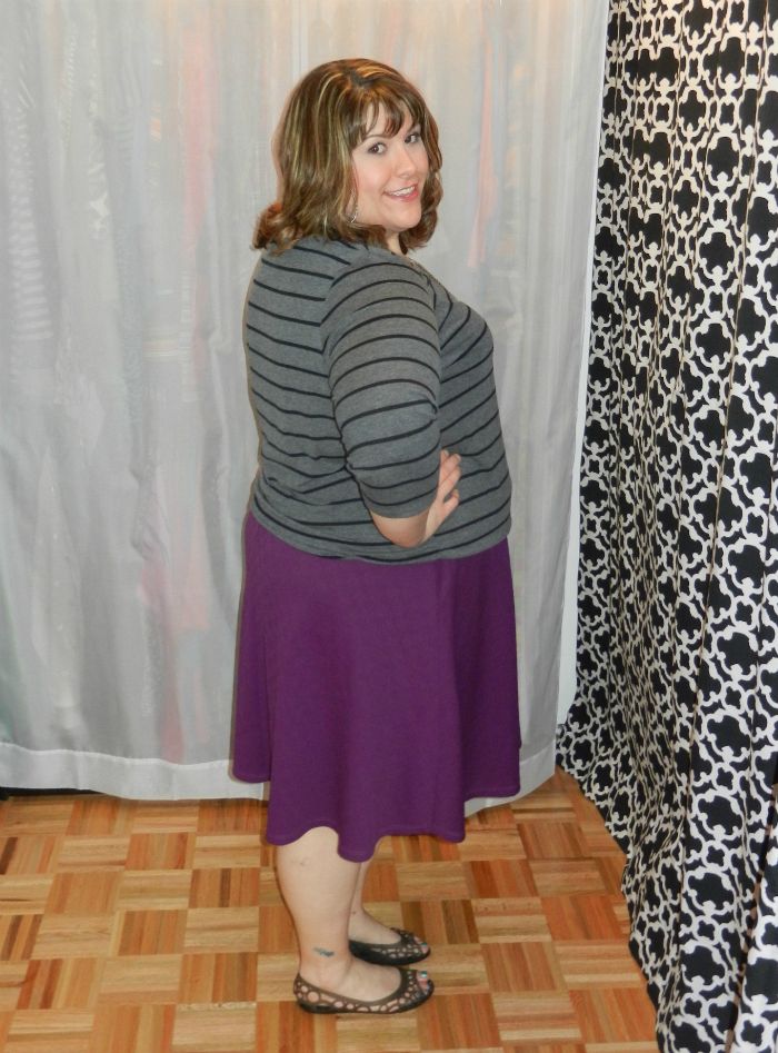 Hailey is wearing the Lucie Lu Skater Skirt in Plum via #GwynnieBee and a striped tee from Old Navy. - DivineMrsDiva.com