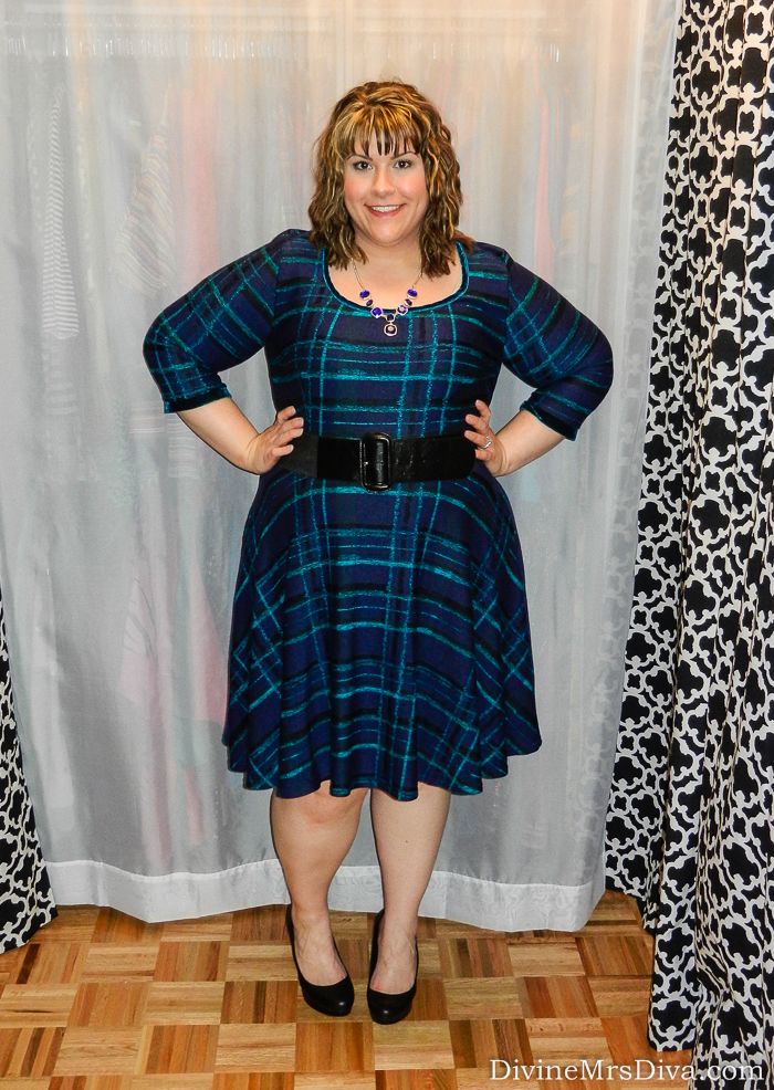 Hailey is wearing the Melissa Masse Midnight Plaid Jacquard Dress from Gwynnie Bee. - DivineMrsDiva.com #GwynnieBee #ShareMeGB
