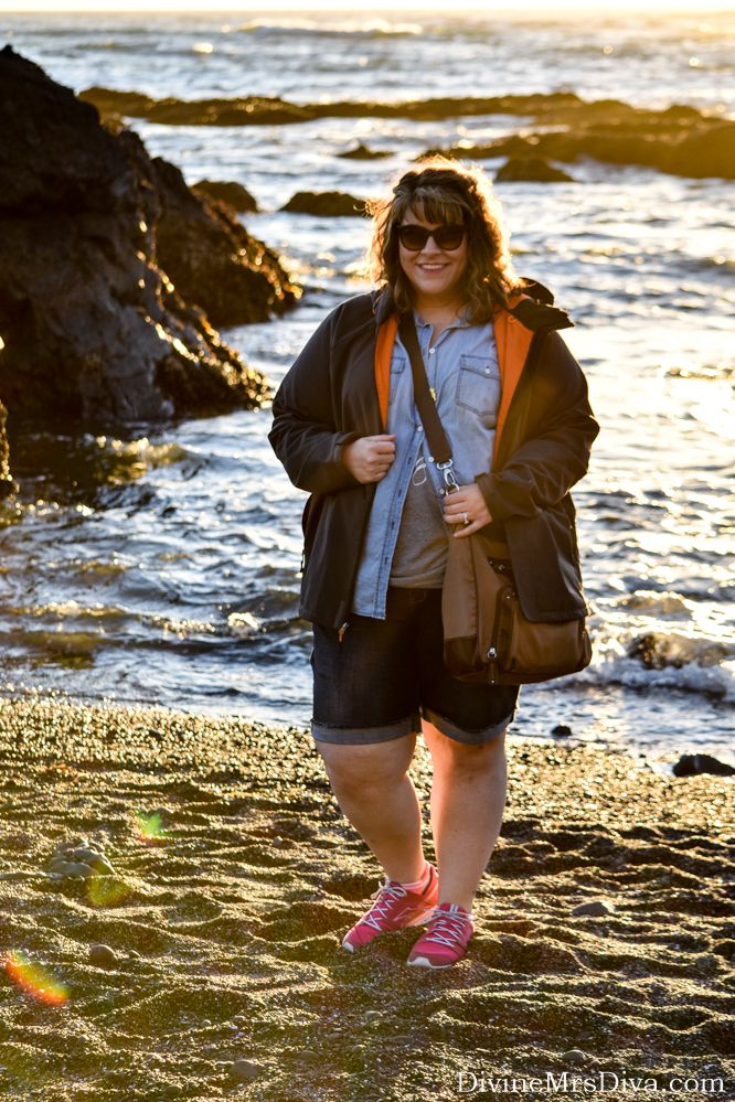 In today's blog post, Hailey highlights some favorite pieces to pack for travel, specifically for a short road trip to the Oregon Coast. (Old Navy Relaxed Graphic Tank, Torrid Denim Shirt, Lane Bryant Bermuda Short) - DivineMrsDiva.com  #OldNavy #Torrid #TorridInsider #LaneBryant #psblogger #plussizeblogger #styleblogger #plussizefashion #plussize #psootd #fall #spring #summer #style #plussizecasual #beachtrip #travel #oregoncoast #newportoregon #newportor 