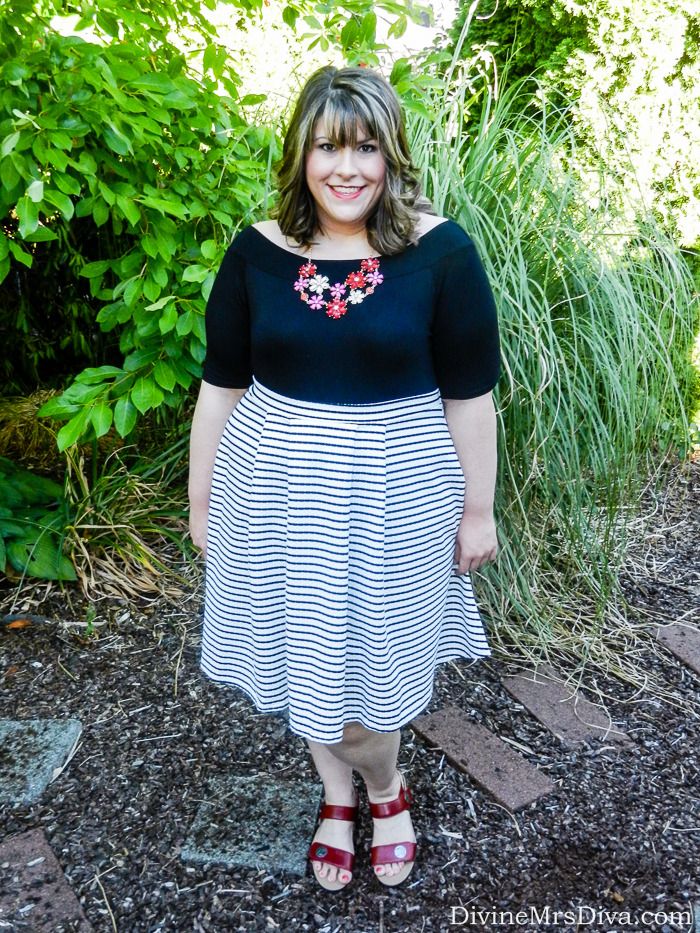What I Wore: Casual Black & White + Propet Annika Sandal Review - DivineMrsDiva.com  #Propet #sandals #shoereview #redshoes #YoursClothing #psootd #plussize #fashionblogger