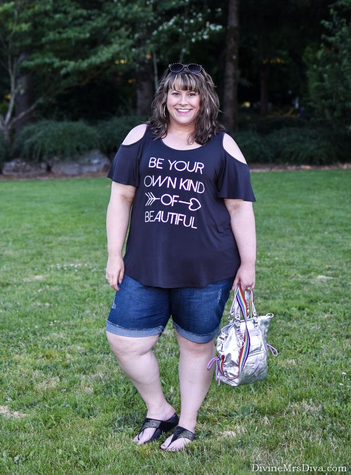 In today’s post, Hailey reviews a Torrid tee, part of her go-to summer wardrobe, and tells you how she scored this sparkling Coach bag for just $50! - DivineMrsDiva.com #Torrid #TorridInsider #eBayfinds #Amazon #FitFlops #MelissaMcCarthySeven7 #psblogger #plussizeblogger #styleblogger #plussizefashion #plussize #psootd #ootd #plussizeclothing #outfit #style #plussizecasual #summer #summerstyle