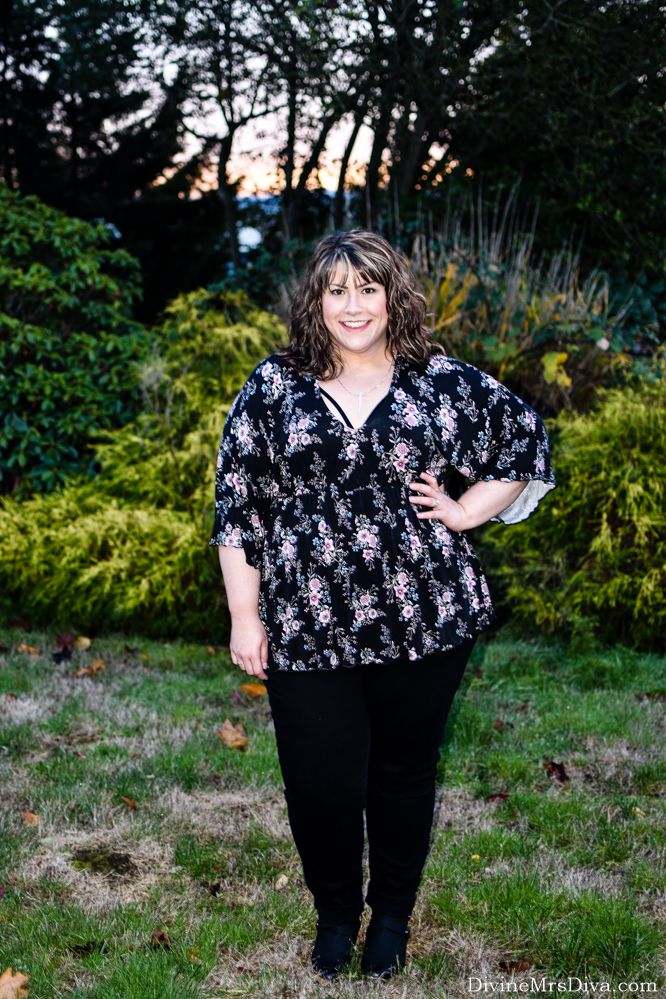 In today's post, Hailey reviews the Floral Print Kimono Sleeve Babydoll Tee from Torrid and Dunes Patty Booties from Zulily. - DivineMrsDiva.com #Torrid #TorridInsider #LaneBryant #LaneBryantStyle #Zulily  #Dunes #psblogger #plussizeblogger #styleblogger #plussizefashion #plussize #psootd #ootd #plussizeclothing #outfit #style