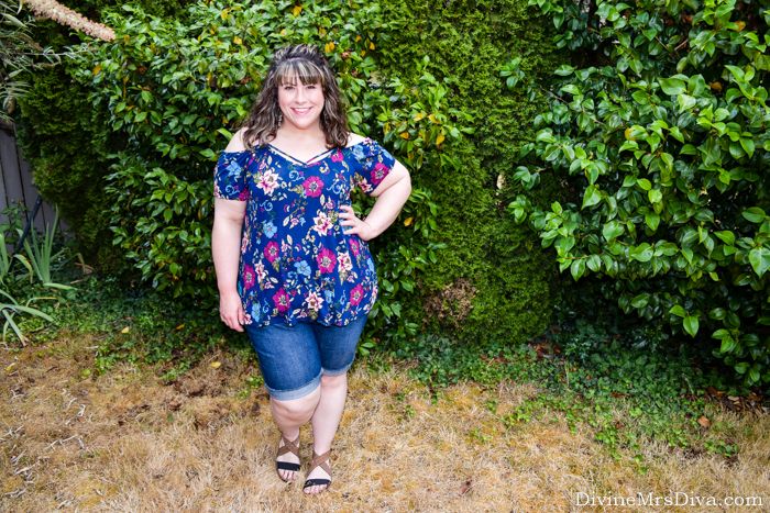 Hailey reviews the Floral Print Strappy Cold Shoulder Top from Torrid, and shares her experience at the Stoller Wine Club Picnic! - DivineMrsDiva.com #Torrid #TorridInsider #MelissaMcCarthySeven7 #MelissaMcCarthy #Crocs #Stoller #StollerWinery #psblogger #plussizeblogger #styleblogger #plussizefashion #plussize #psootd #ootd #plussizeclothing #outfit #summer #spring #style #plussizeshorts