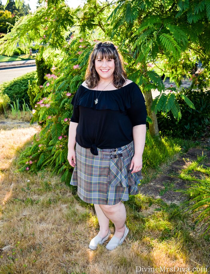 Hailey reviews the Torrid Outlander Fraser Tartan Skirt, Zerdocean Lace Trim Mid Thigh Shorts, and introduces you to Sparkle Designs! - DivineMrsDiva.com #Torrid #TorridInsider #Kiyonna #KiyonnaStyle #CobbHill #SparkleDesigns #Outlander #zerdocean #nochubrub #undershorts #torridxoutlander #outlanderfashion #tartan #psblogger #plussizeblogger #styleblogger #plussizefashion #plussize #psootd #ootd #plussizeclothing #outfit #summer #spring #style