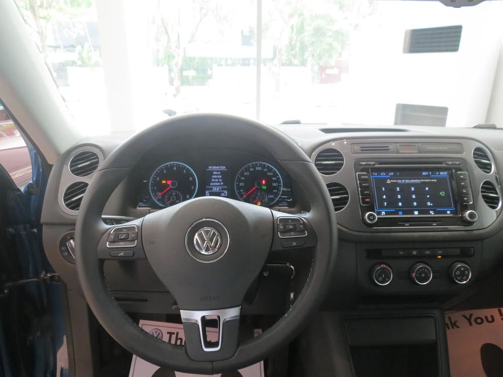 Bán xe giá rẻ Volkswagen TIGUAN 2017 rẻ nhất động cơ turbo 2.0 - 8