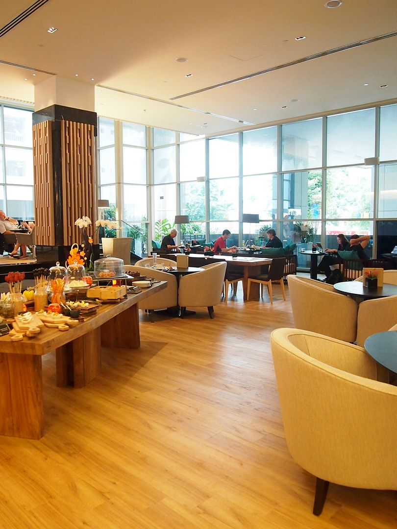 Lobby Lounge @ Pan Pacific Orchard | Strictly Ours