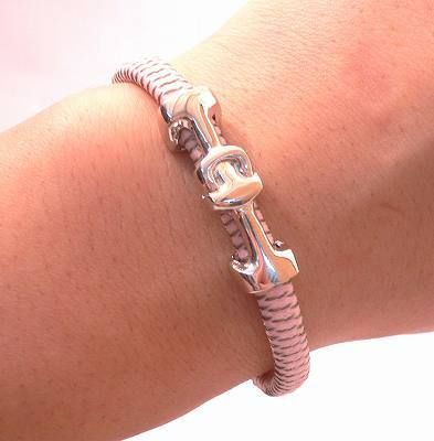 JAPAN BRACELET//HAIR BAND ANTISTATIC ANTI STATIC ELETRICITY REMOVER//DISCHARGER.